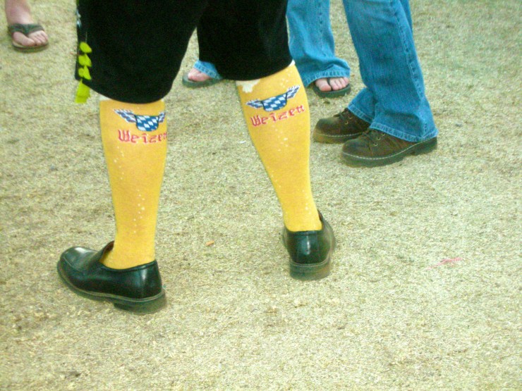 oktoberfest yellow lederhosen