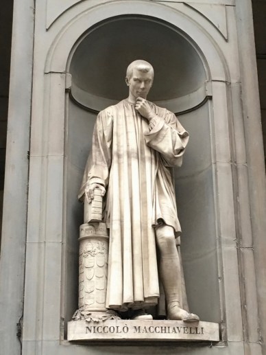 machiavelli statue